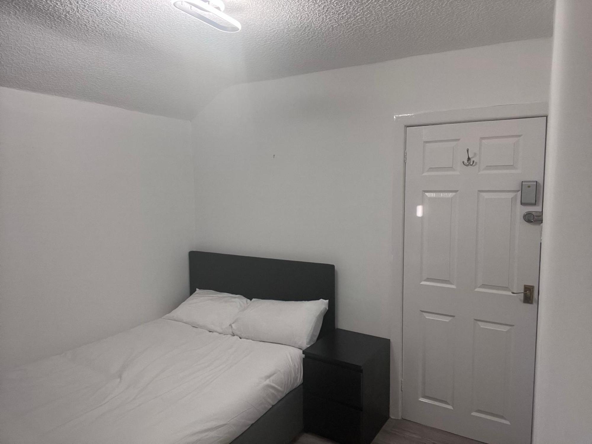 Room Of Bliss Radcliffe Exterior photo
